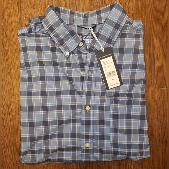 NWT Vineyard Vines Classic Fit brrr On-The-Go Button Down Shirt Blue - Medium - Picture 1 of 3